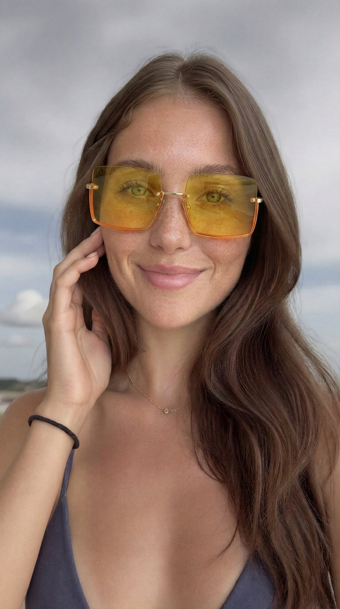 lentes de sol metálicos biselados